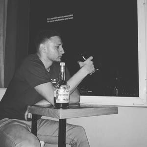 Meet your Posher, Enrique